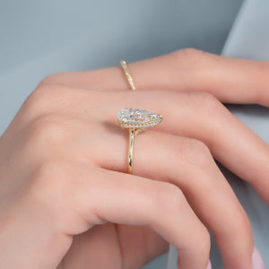 The Ellie Set With A Pear Moissanite