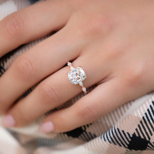 The Lucia Set With A Elongated Cushion Lab Diamond