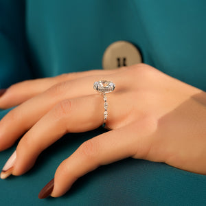The Lucia Set With A 1.5 Carat Oval Lab Diamond