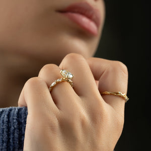 The Lucia Set With A 1.5 Carat Oval Lab Diamond