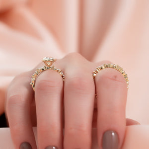 The Lucia Set With A 1.5 Carat Oval Lab Diamond