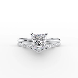 The Low Profile Kamellie Set With A 1.5 Carat Princess Lab Diamond