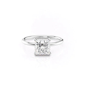 The Low Profile Kamellie Set With A 1.5 Carat Princess Lab Diamond