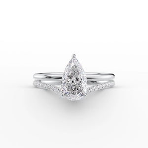 The Low Profile Kamellie Set With A Pear Lab Diamond