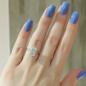 The Low Profile Kamellie Set With A 2 Carat Radiant Lab Diamond