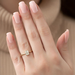 The Low Profile Kamellie Set With A Radiant Lab Diamond