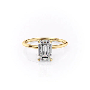 The Petal Kamellie Set With A 3 Carat Emerald Moissanite
