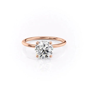 The Petal Kamellie Set With A 5 Carat Round Moissanite