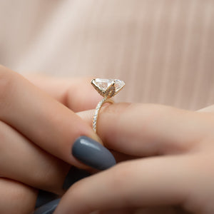 The Pave Petal Kamellie Set With A 2 Carat Oval Lab Diamond