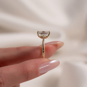 The Lexie Set With A 4 Carat Emerald Moissanite