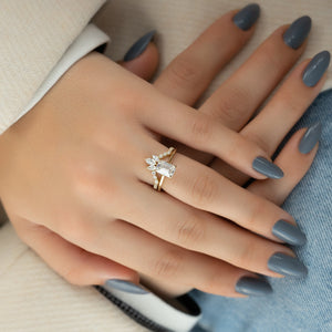 The Lexie Set With A 4 Carat Emerald Moissanite