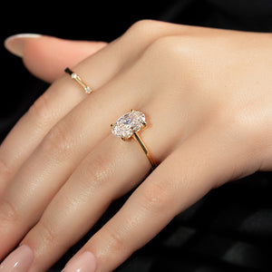 The Lexie Set With A 1 Carat Oval Moissanite