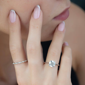 The Lexie Set With A 1 Carat Round Moissanite