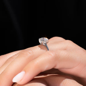 The Lexie Set With A 1 Carat Round Moissanite