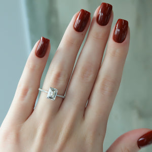 The Pave Lexie Set With A Emerald Lab Diamond
