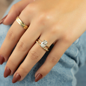 The Ashley Set With A Oval Lab Diamond