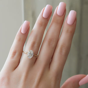 The Ashley Set With A Oval Lab Diamond