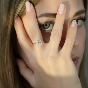 The Ashley Set With A Oval Lab Diamond