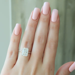 The Ashley Set With A 2 Carat Radiant Lab Diamond