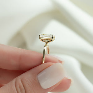The Eleanor Set With A 1 Carat Emerald Moissanite