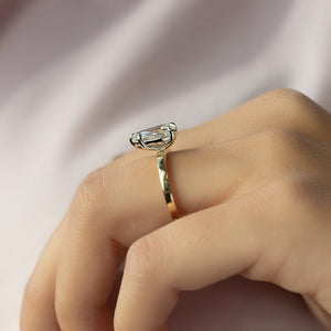 The Eleanor Set With A 1 Carat Pear Moissanite