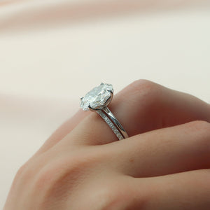 The Alison Set With A 1 Carat Oval Moissanite