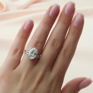The Alison Set With A 1 Carat Oval Moissanite