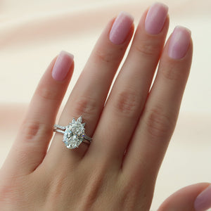 The Alison Set With A 1 Carat Oval Moissanite