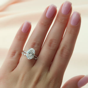 The Alison Set With A 1 Carat Oval Moissanite