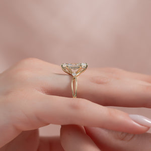 The Kelsey Set With A Marquise Lab Diamond