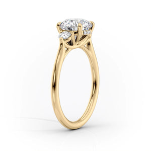 The Lia Set With A 2 Carat Pear Lab Diamond