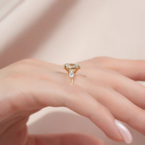 The Abigail Set With A 1 Carat Oval Lab Diamond