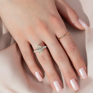 The Abigail Set With A Oval Lab Diamond
