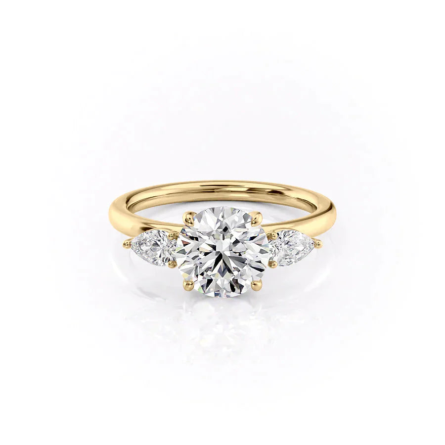 The Lauren Set With A 4 Carat Round Moissanite
