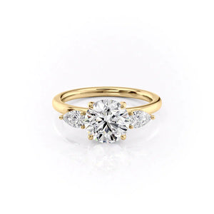 The Lauren Set With A 5 Carat Round Moissanite