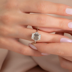 The Victoria Set With A Emerald Lab Diamond