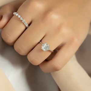 The Victoria Set With A Emerald Lab Diamond
