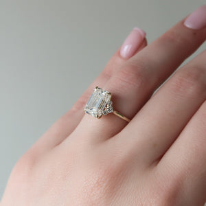 The Victoria Set With A 1 Carat Emerald Lab Diamond