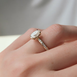 The Marilyn Set With A 1 Carat Oval Moissanite