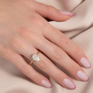 The Margot Set With A Pear Lab Diamond