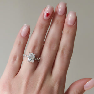 The Patricia Set With A Radiant Lab Diamond