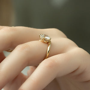 The Berta Set With A 1.5 Carat Round Lab Diamond