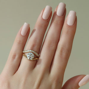 The Berta Set With A 1.5 Carat Round Lab Diamond