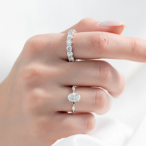 The Nicole Set With A Oval Lab Diamond