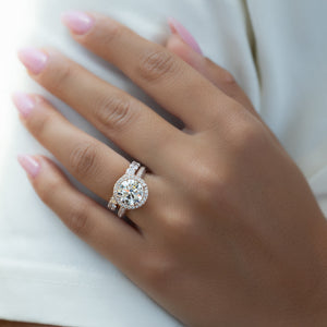 The Kylie Set With A Round Lab Diamond