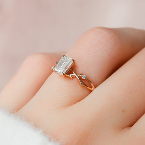 The Twig Set With A 1 Carat Emerald Lab Diamond