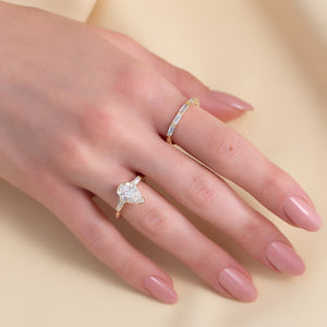 The Parker Set With A Pear Lab Diamond