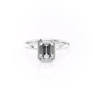 The Razor Bezel Kamellie Set With A 5 Carat Emerald Moissanite