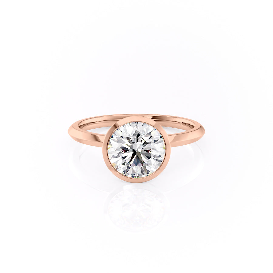 The Razor Bezel Kamellie Set With A 1 Carat Round Moissanite