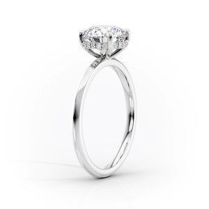 The Razor Kamellie Set With A 3.5 Carat Elongated Cushion Moissanite